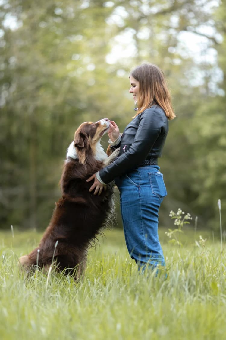 Esther avec son chien Sully